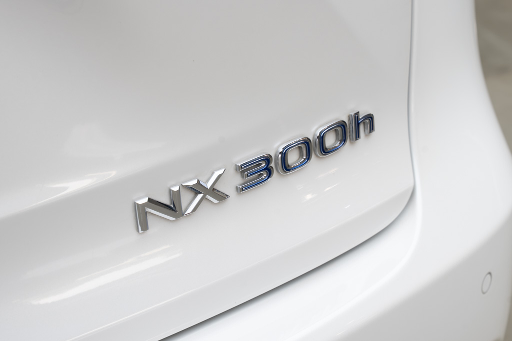 Lexus NX 300H Luxury