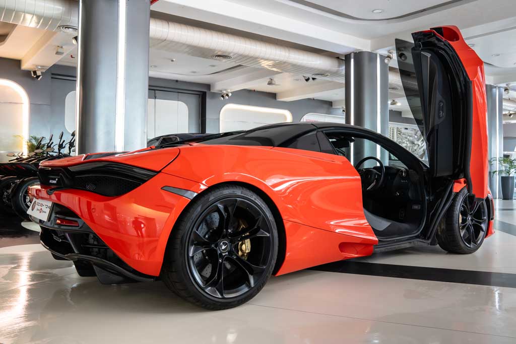 MCLAREN 720S SPIDER
