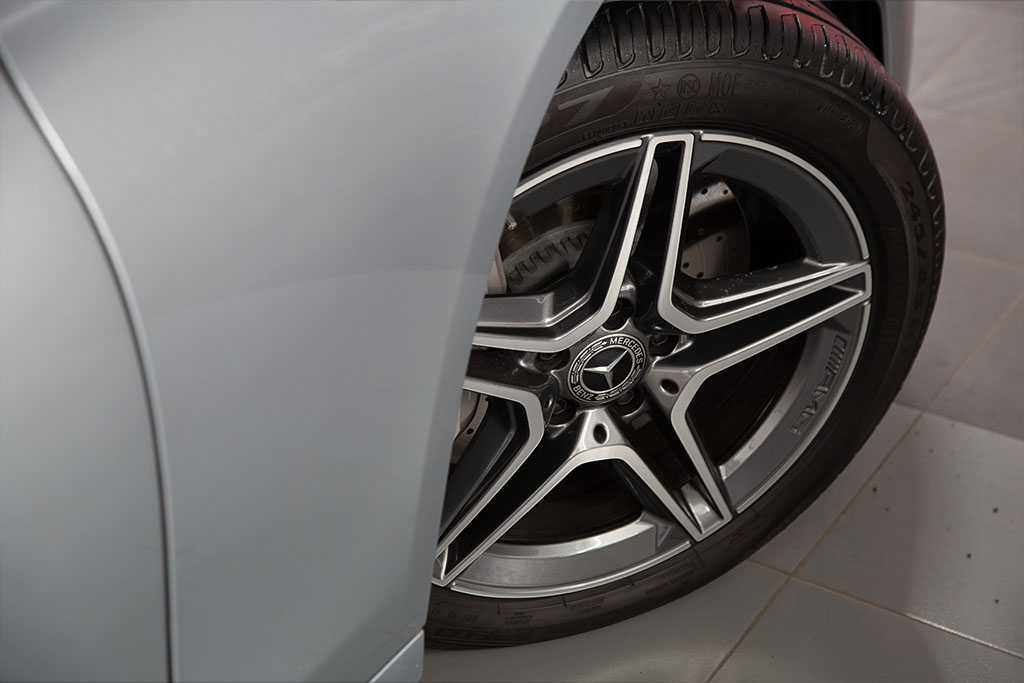 Mercedes Benz E350d AMG Line