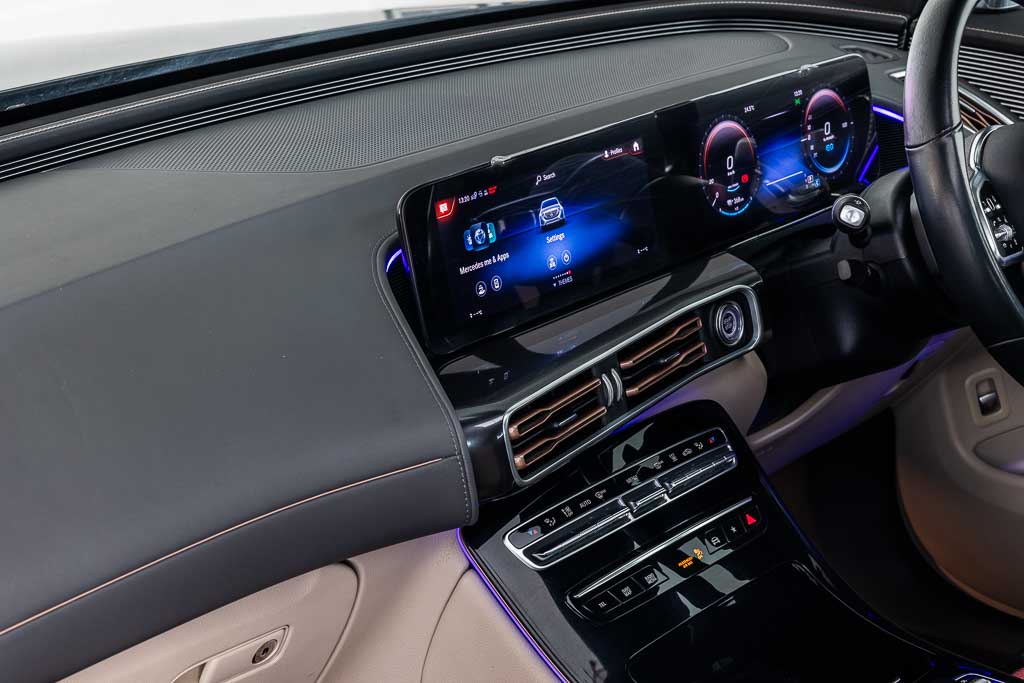 Mercedes Benz EQC400 4matic