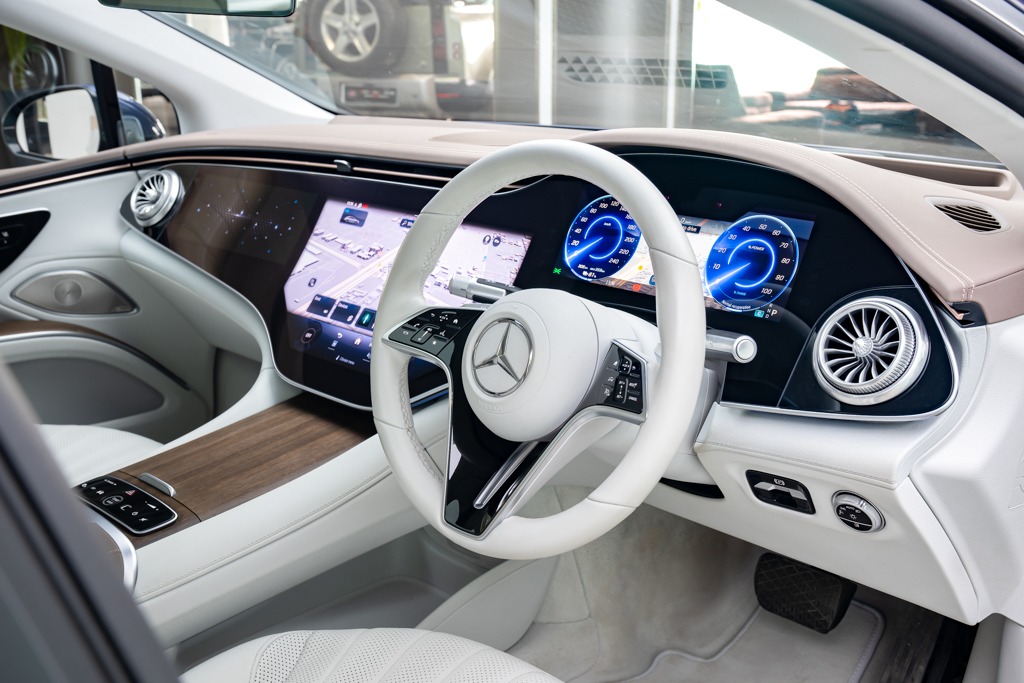 MERCEDES BENZ EQS580 4MATIC