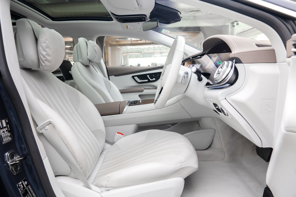 MERCEDES BENZ EQS580 4MATIC