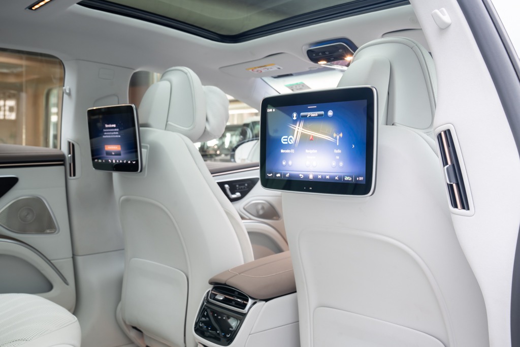 MERCEDES BENZ EQS580 4MATIC