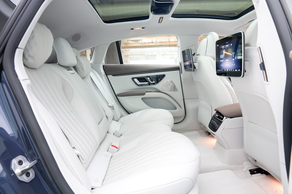 MERCEDES BENZ EQS580 4MATIC