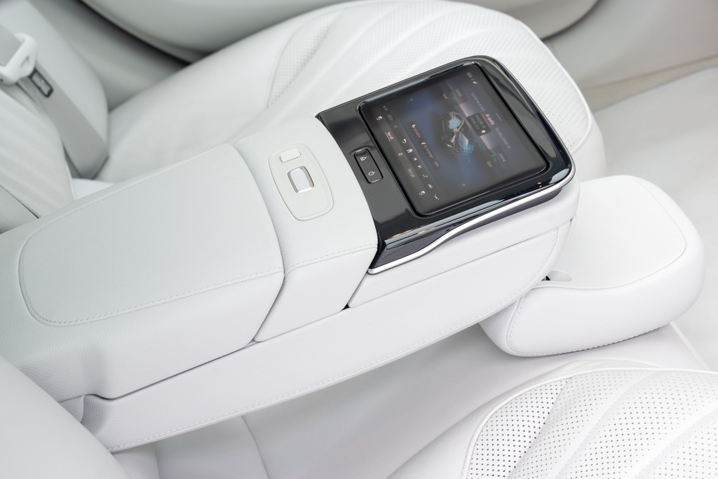 MERCEDES BENZ EQS580 4MATIC