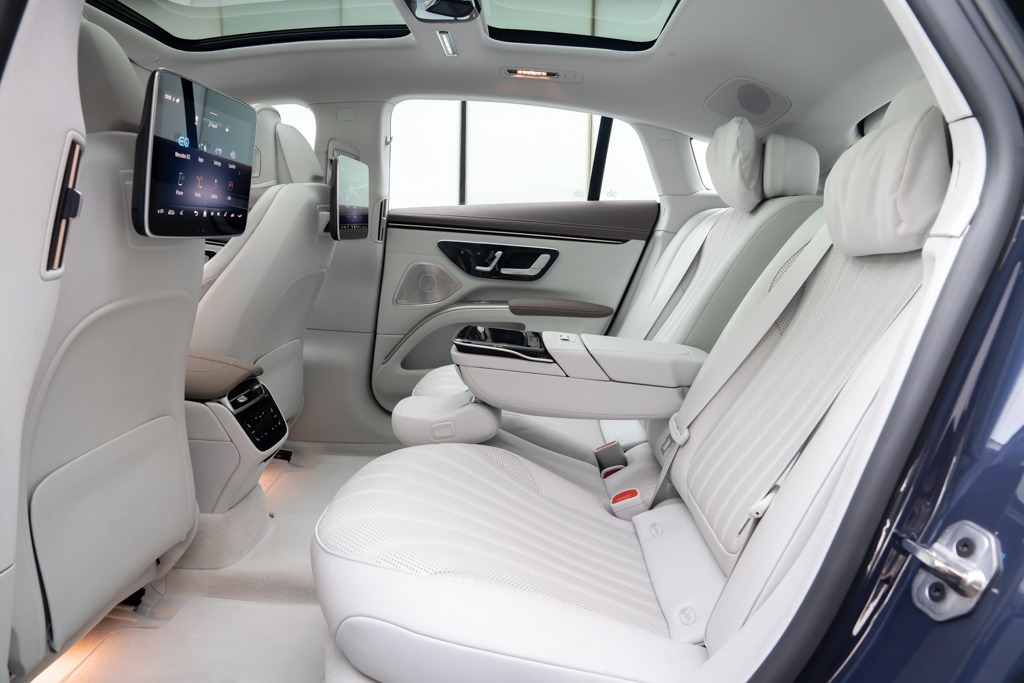 MERCEDES BENZ EQS580 4MATIC