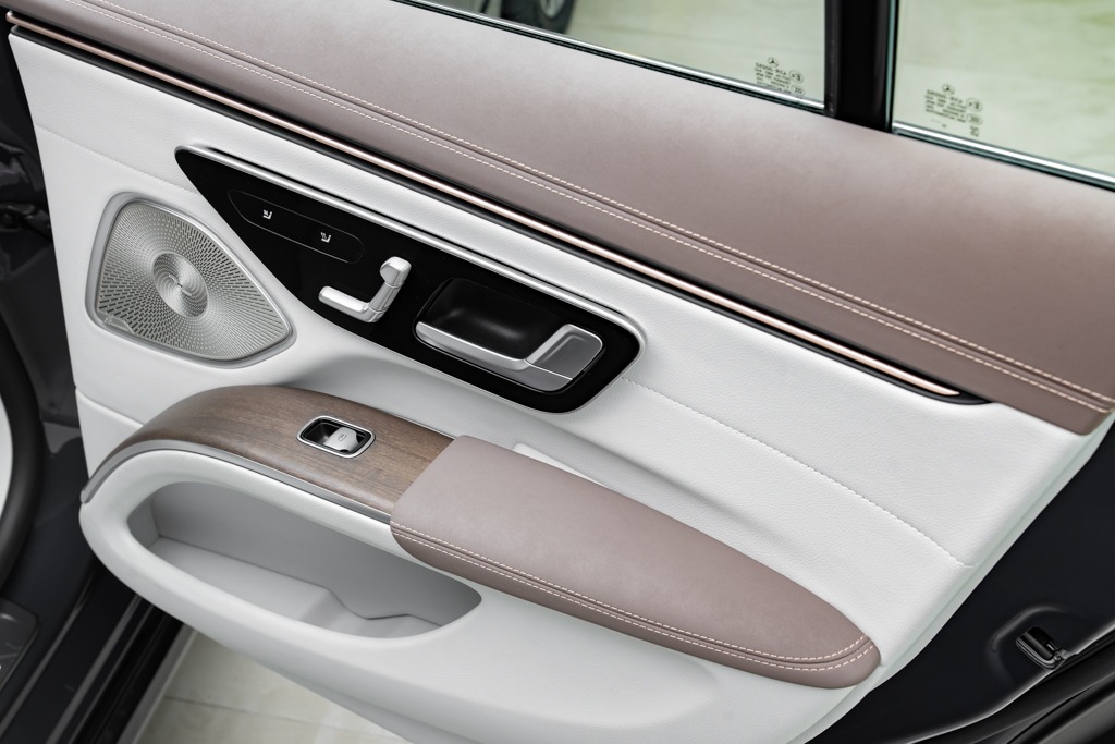 MERCEDES BENZ EQS580 4MATIC