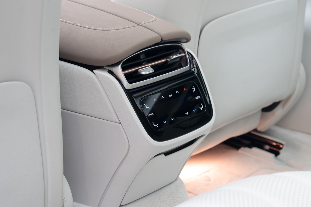 MERCEDES BENZ EQS580 4MATIC