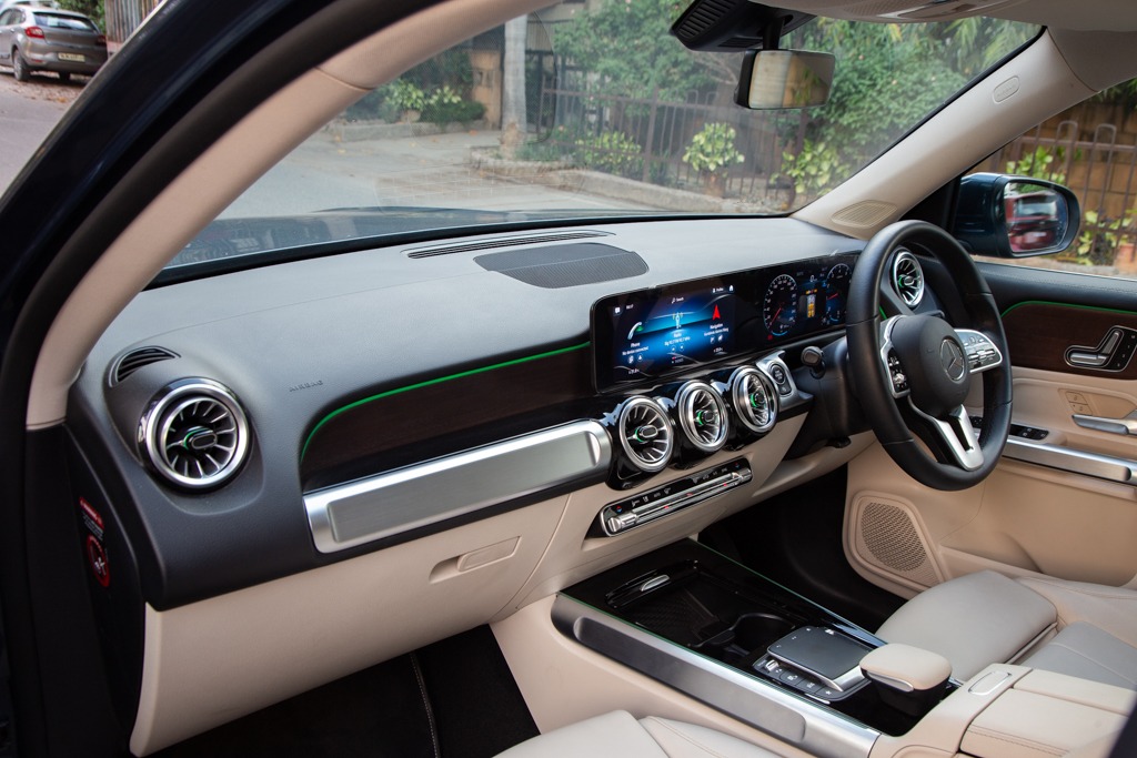 MERCEDES BENZ GLB200 PROGRESSIVE