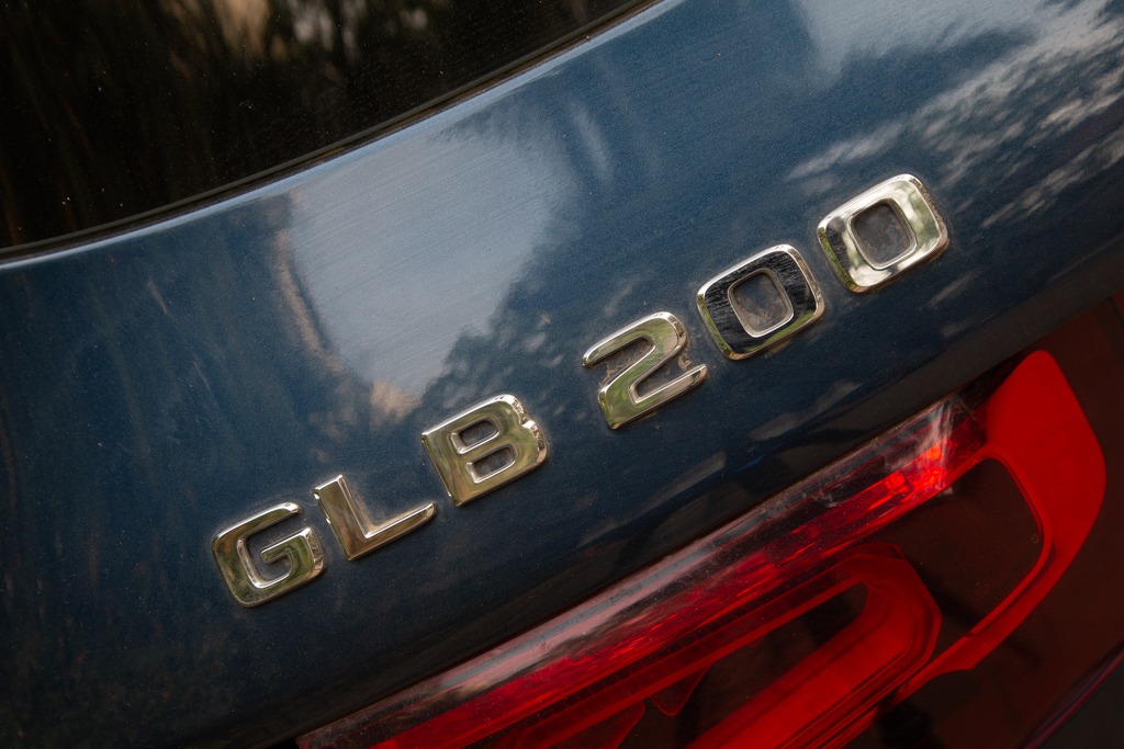 MERCEDES BENZ GLB200 PROGRESSIVE