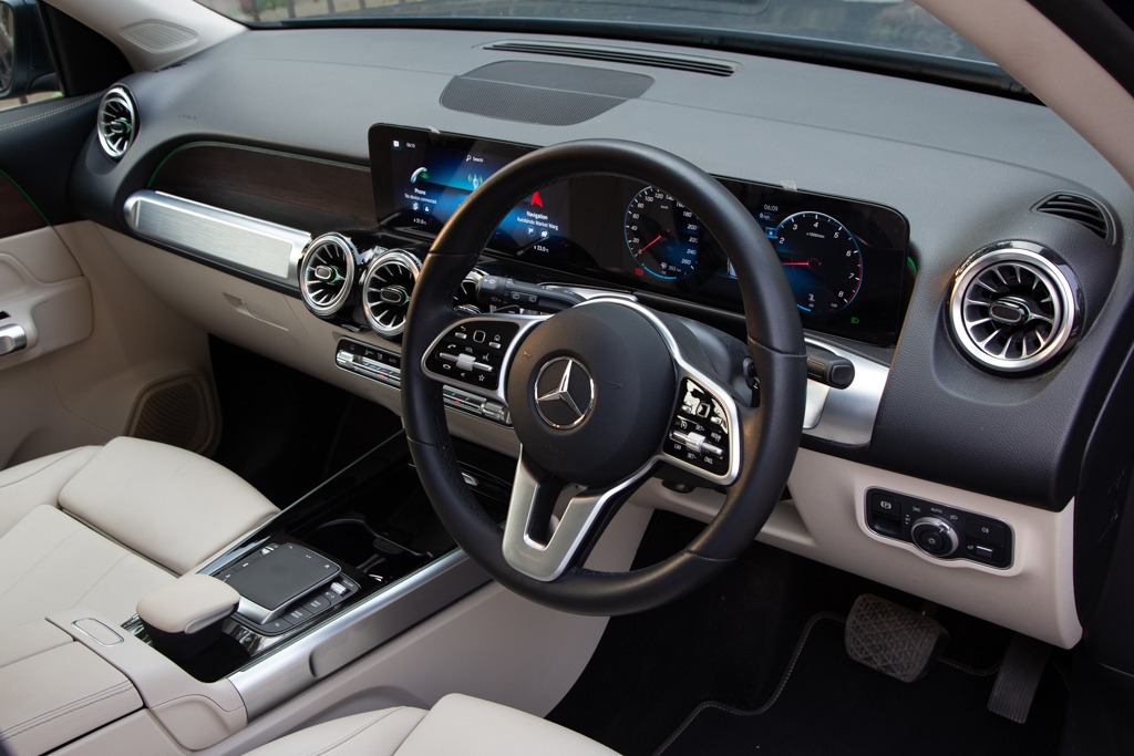 MERCEDES BENZ GLB200 PROGRESSIVE