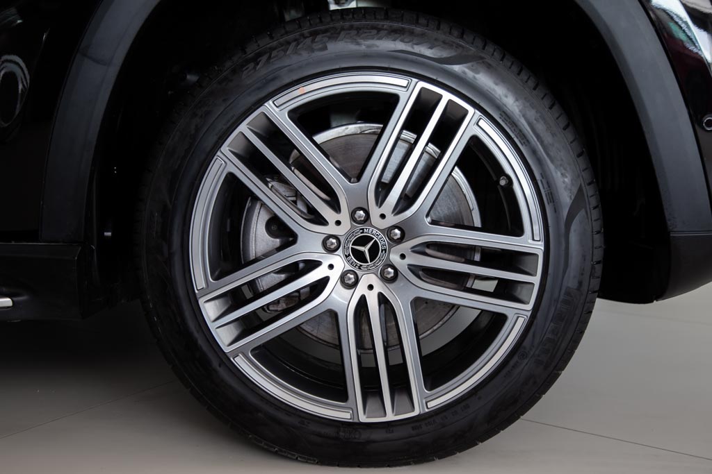 MERCEDES BENZ GLS 400D