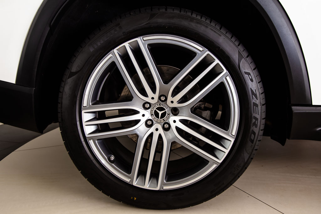 Mercedes Benz GLS400d