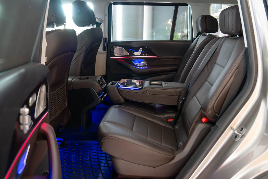 MERCEDES BENZ GLS400D