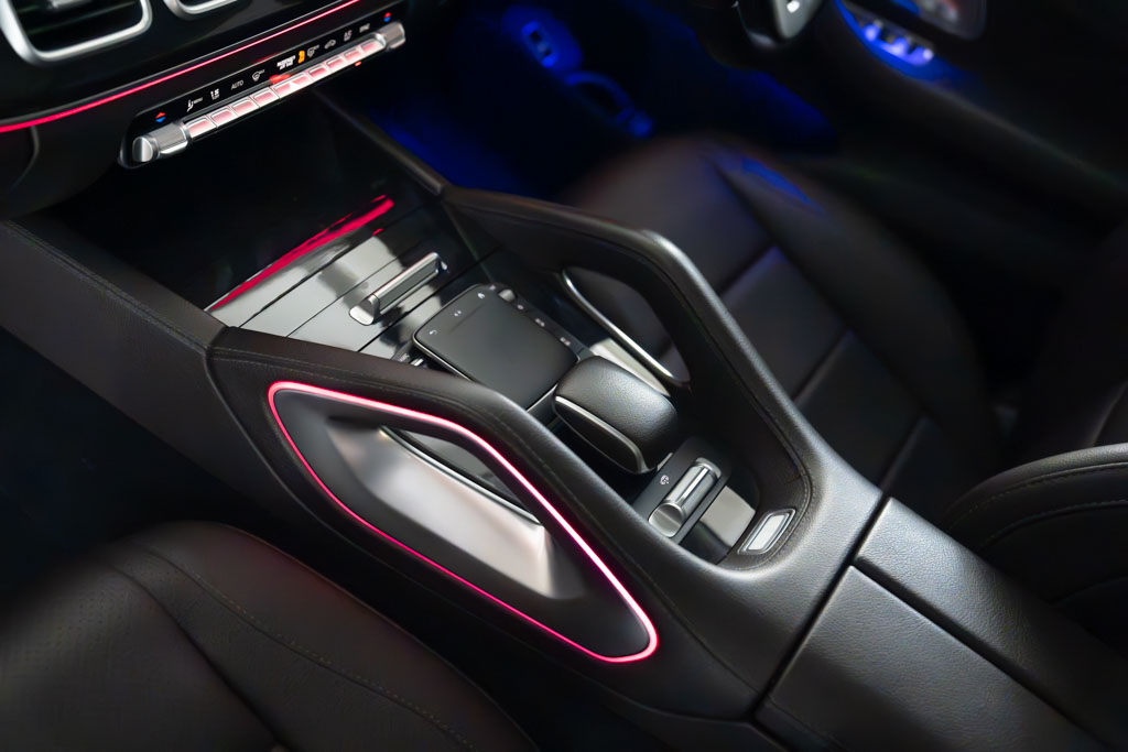 MERCEDES BENZ GLS400D