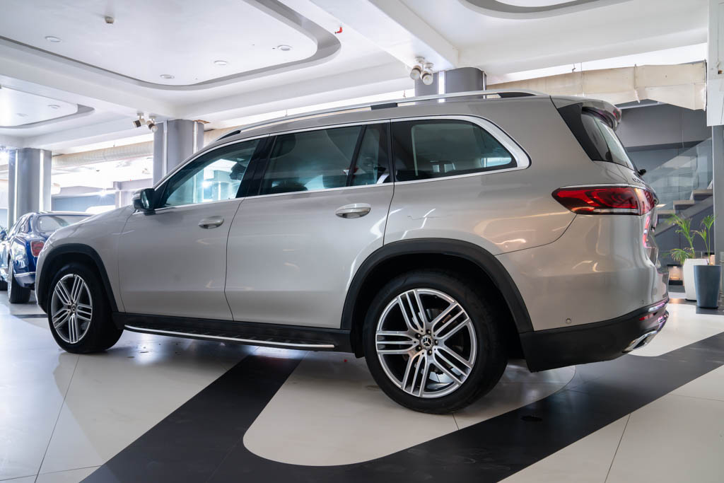 MERCEDES BENZ GLS400D