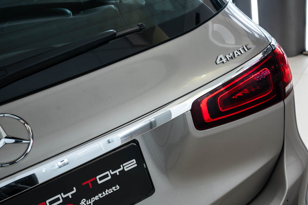 MERCEDES BENZ GLS400D