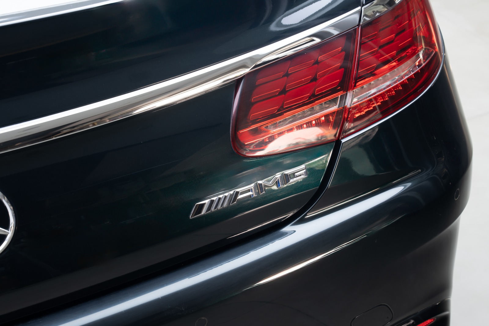 Mercedes Benz S63 AMG Coupe