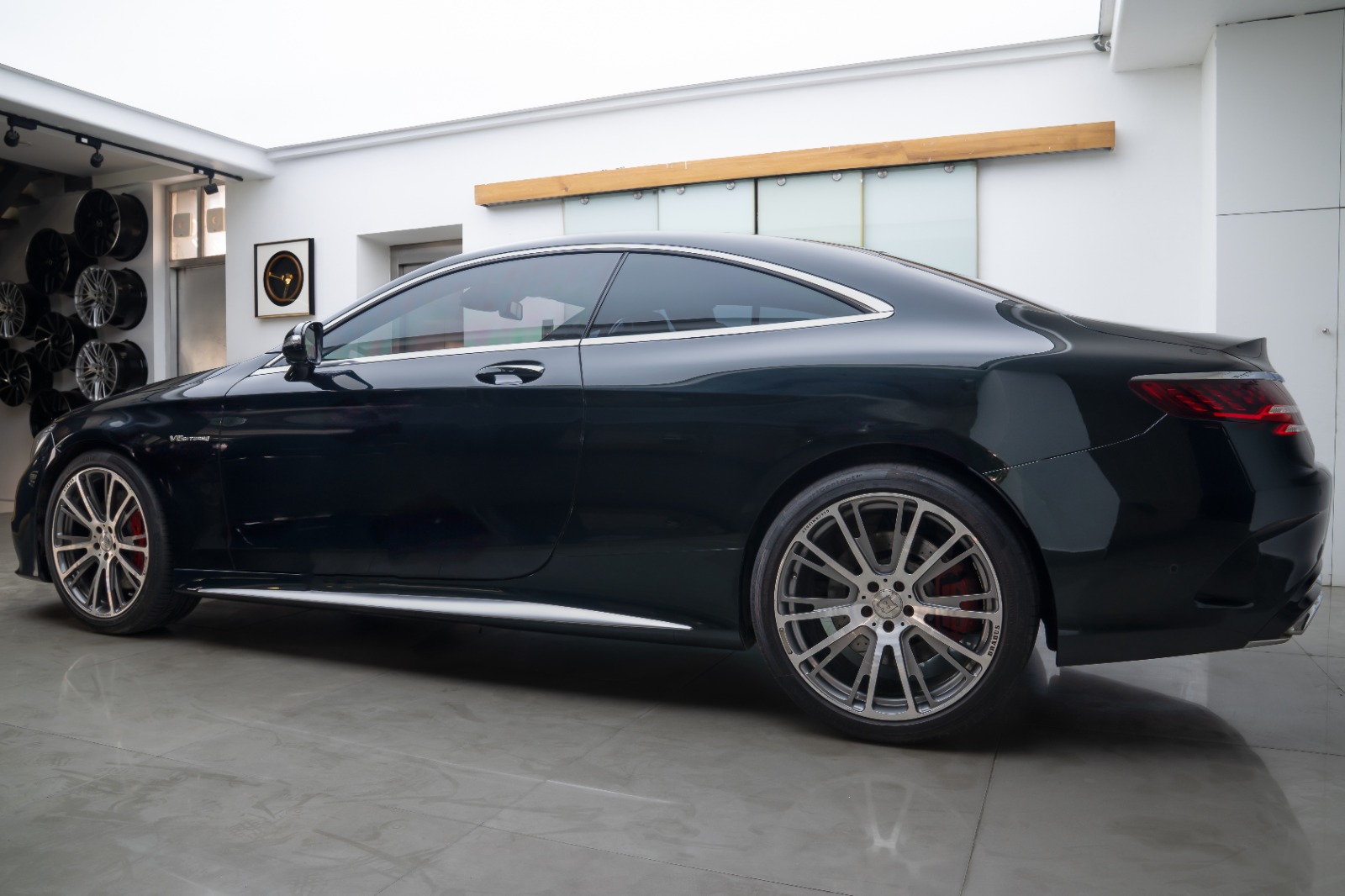 Mercedes Benz S63 AMG Coupe