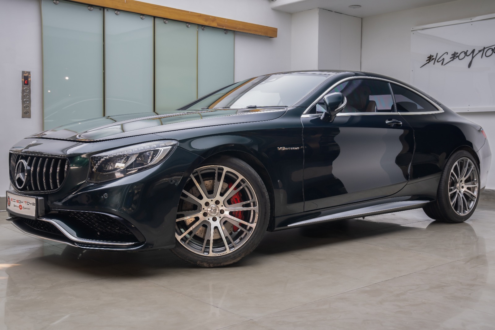 Mercedes Benz S63 AMG Coupe