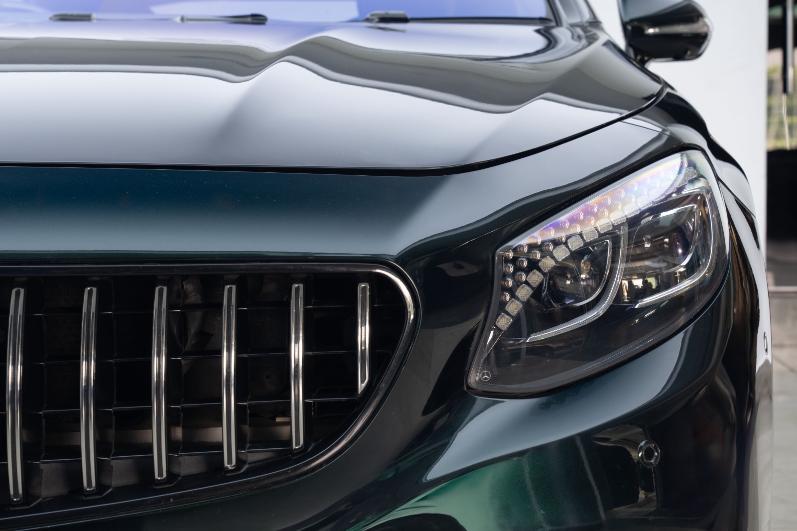 Mercedes Benz S63 AMG Coupe