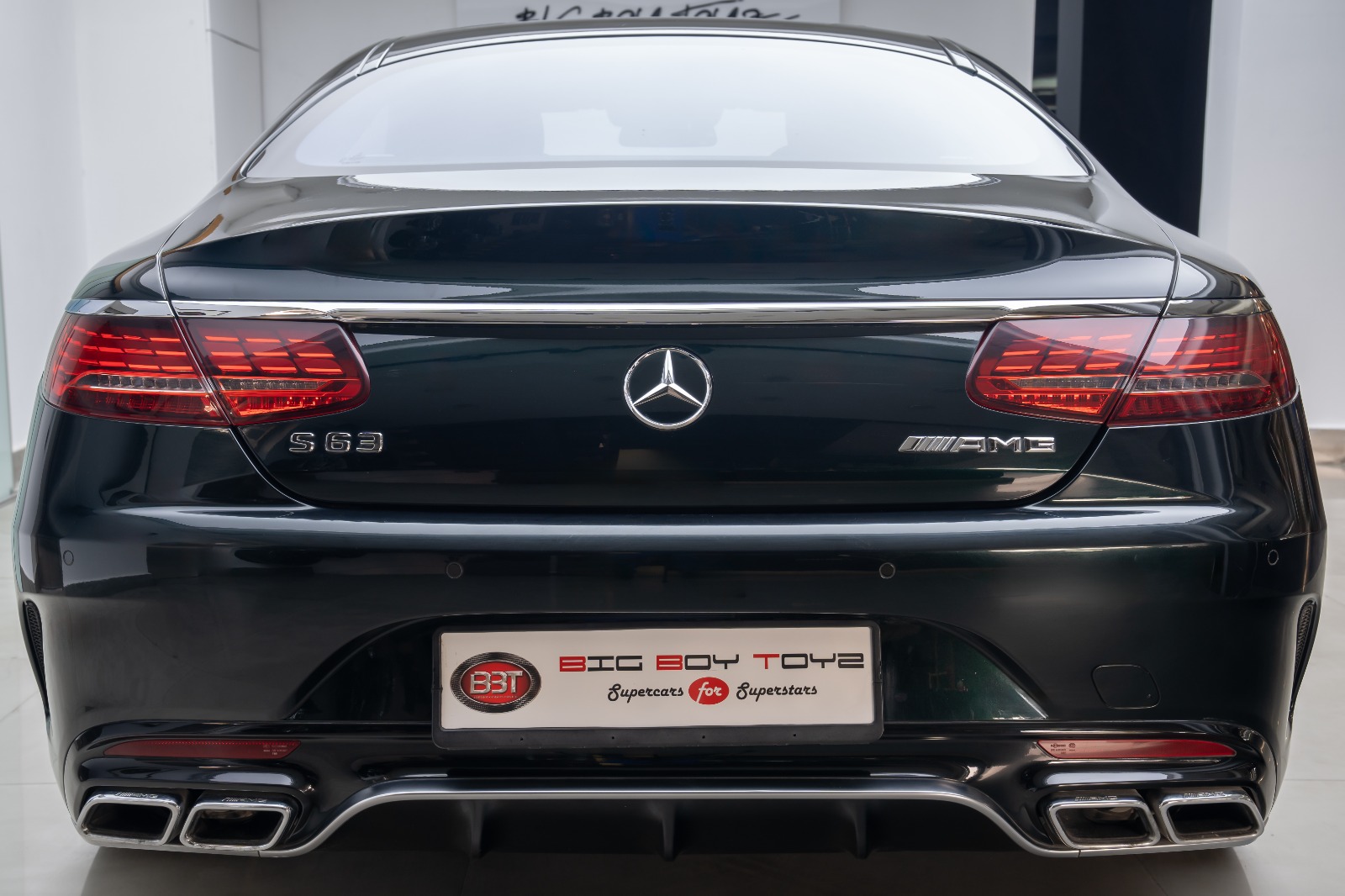 Mercedes Benz S63 AMG Coupe