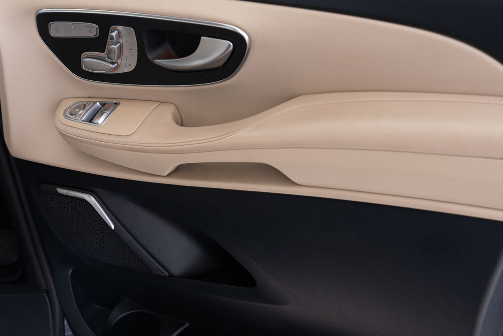 MERCEDES BENZ V220D EXCLUSIVE