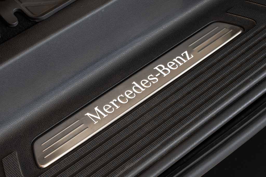 MERCEDES BENZ V220D EXCLUSIVE