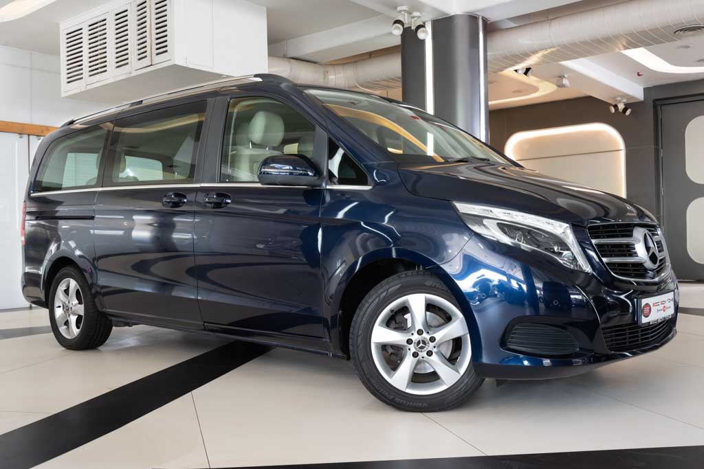 MERCEDES BENZ V220D EXCLUSIVE