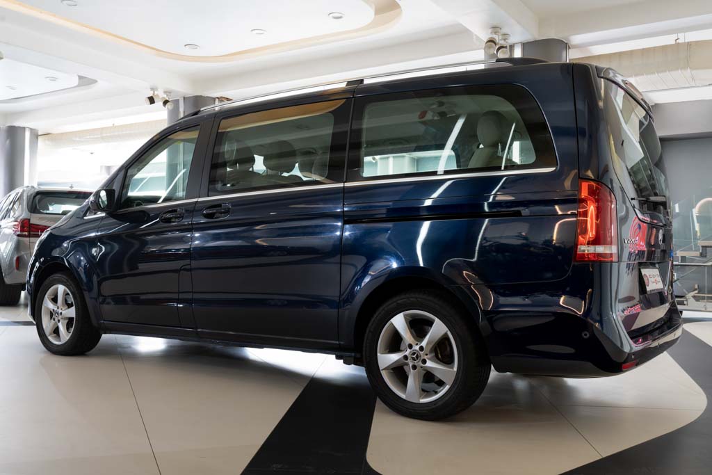 MERCEDES BENZ V220D EXCLUSIVE