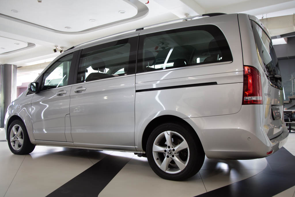 MERCEDES BENZ V220D EXCLUSIVE