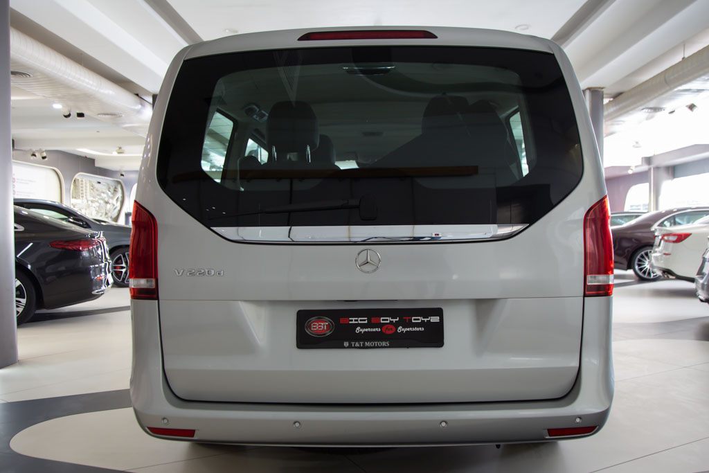 MERCEDES BENZ V220D EXCLUSIVE