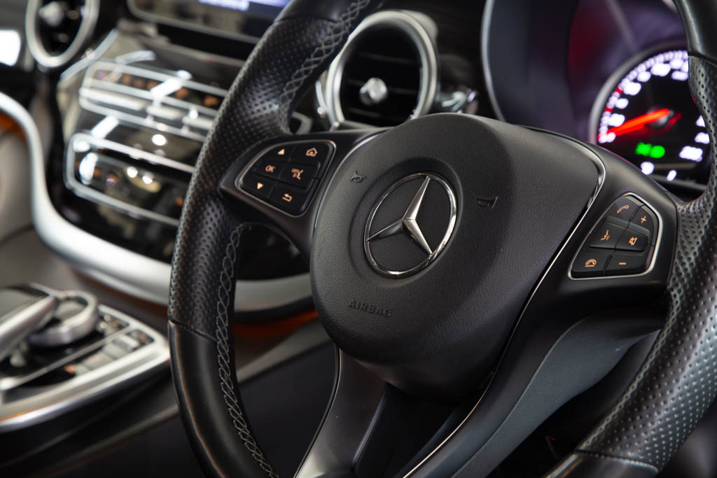 MERCEDES BENZ V220D EXCLUSIVE