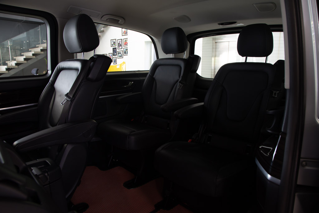 MERCEDES BENZ V220D EXCLUSIVE