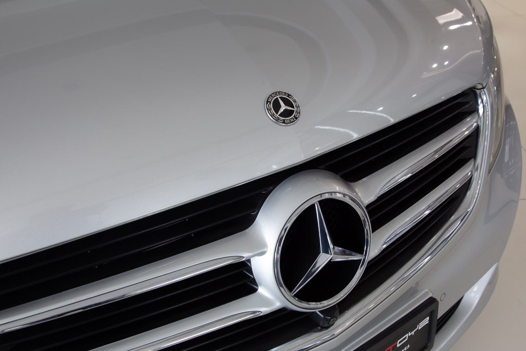 MERCEDES BENZ V220D EXCLUSIVE