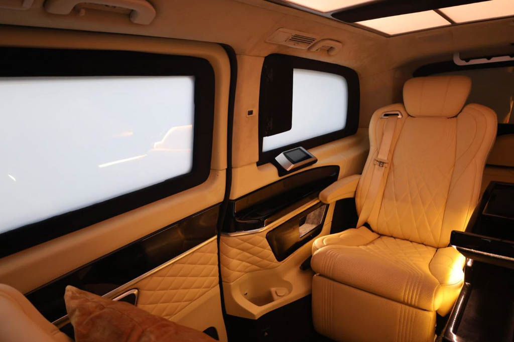 MERCEDES BENZ V220D with Maybach Kit