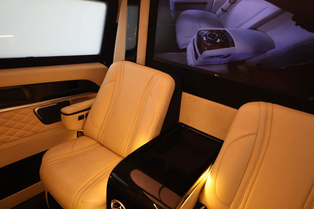 MERCEDES BENZ V220D with Maybach Kit