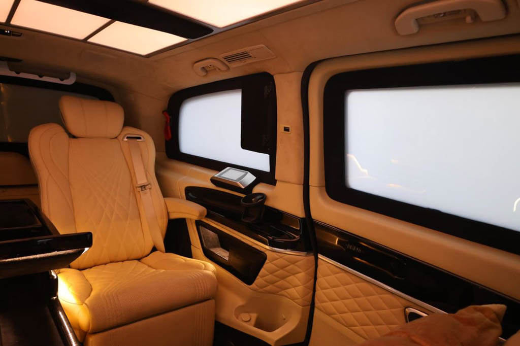 MERCEDES BENZ V220D with Maybach Kit