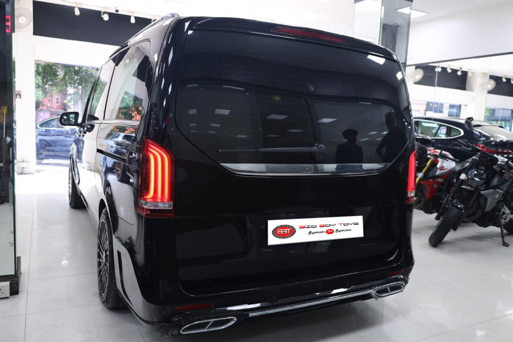 MERCEDES BENZ V220D with Maybach Kit