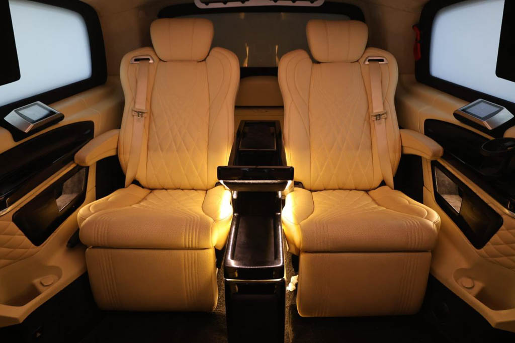 MERCEDES BENZ V220D with Maybach Kit