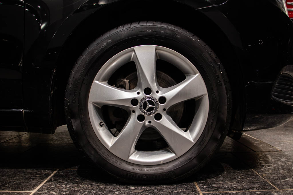 Mercedes Benz V220d CBU