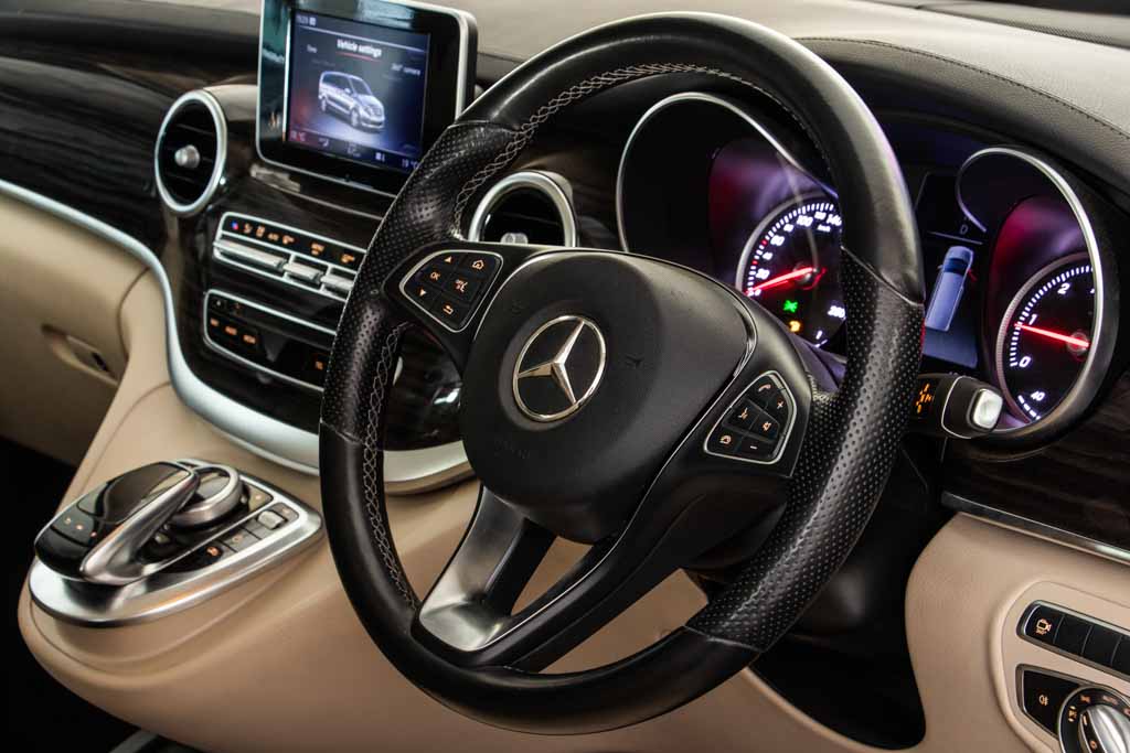 Mercedes Benz V220d CBU