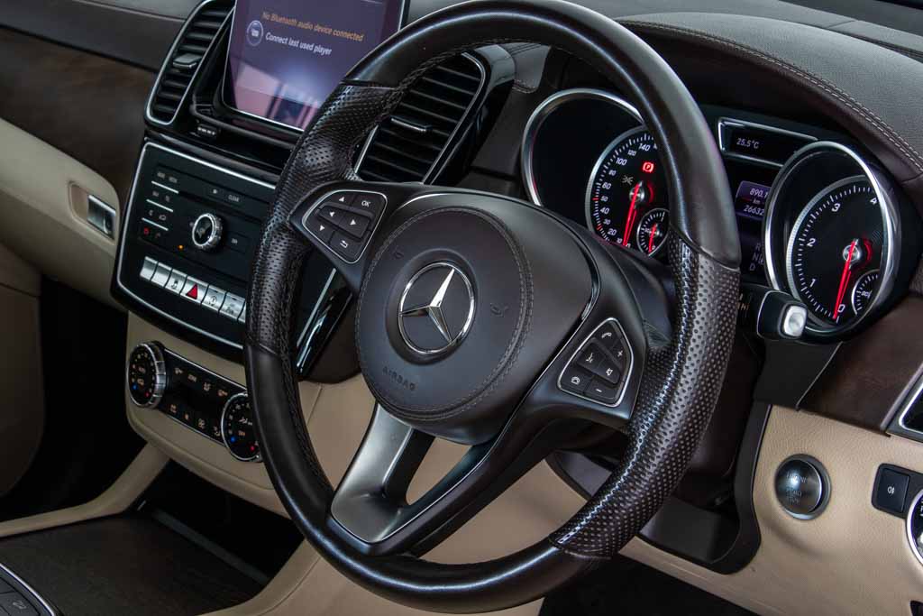 MERCEDES-BENZ GLS 350 D 4matic