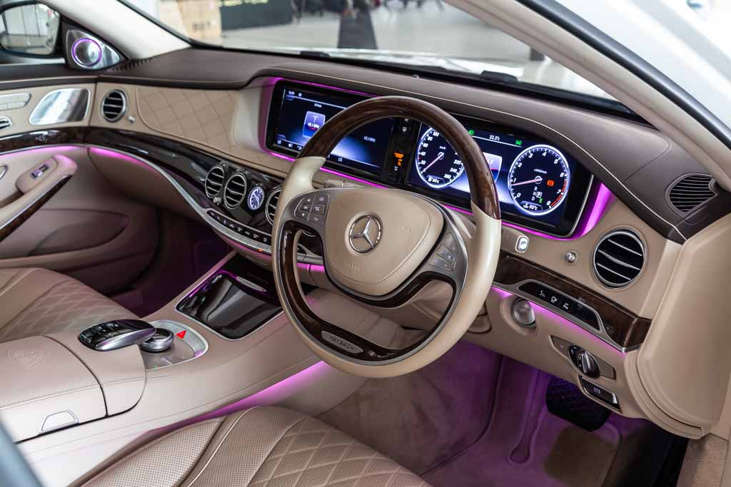 MERCEDES MAYBACH S500