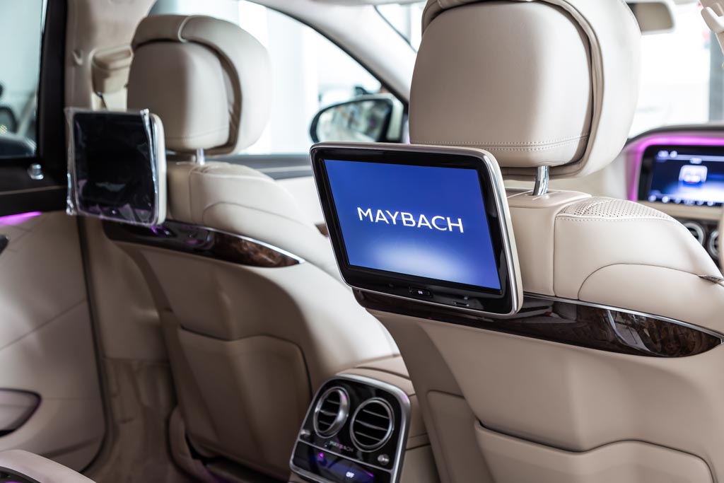 MERCEDES MAYBACH S500