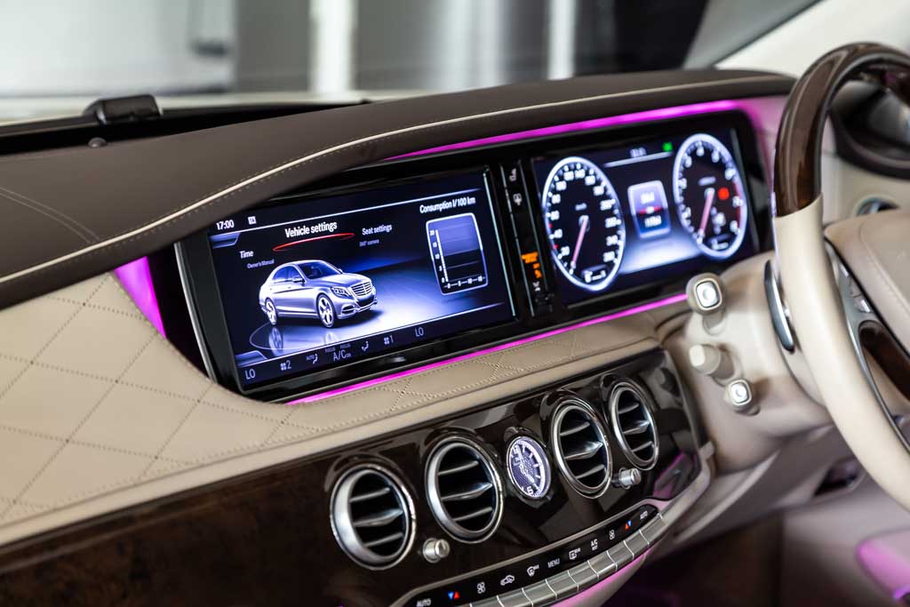 MERCEDES MAYBACH S500