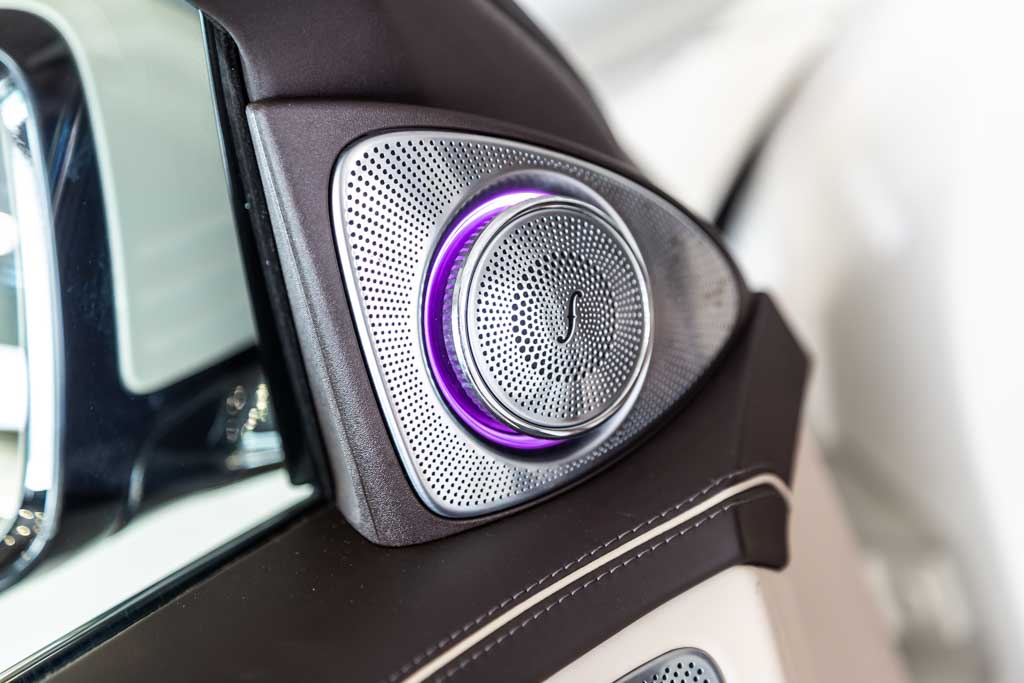 MERCEDES MAYBACH S500