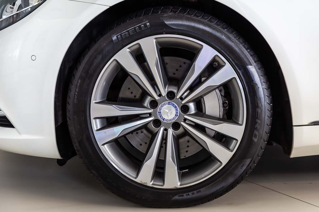 MERCEDES MAYBACH S500