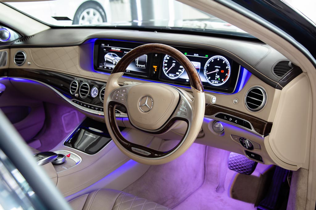 MERCEDES MAYBACH S500