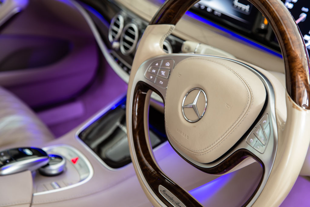 MERCEDES MAYBACH S500